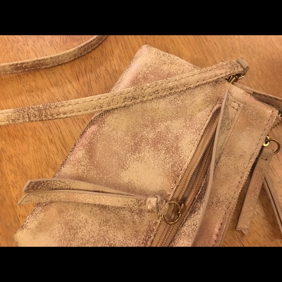 UNIVERSAL THREAD Metallic 🖤GOLD Wallet Purse NWT - Picture 5 of 8